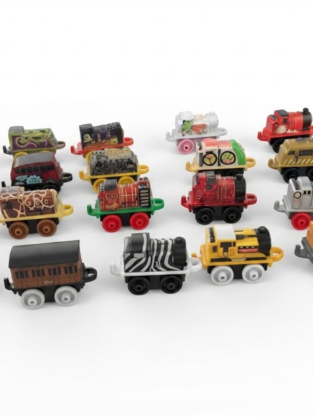 Lot Of 20 - Thomas The Tank Engine Train & Friends Minis Micro Mini Trains